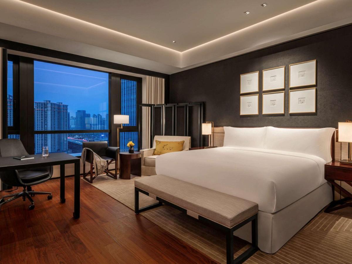 Fairmont 우한 외부 사진