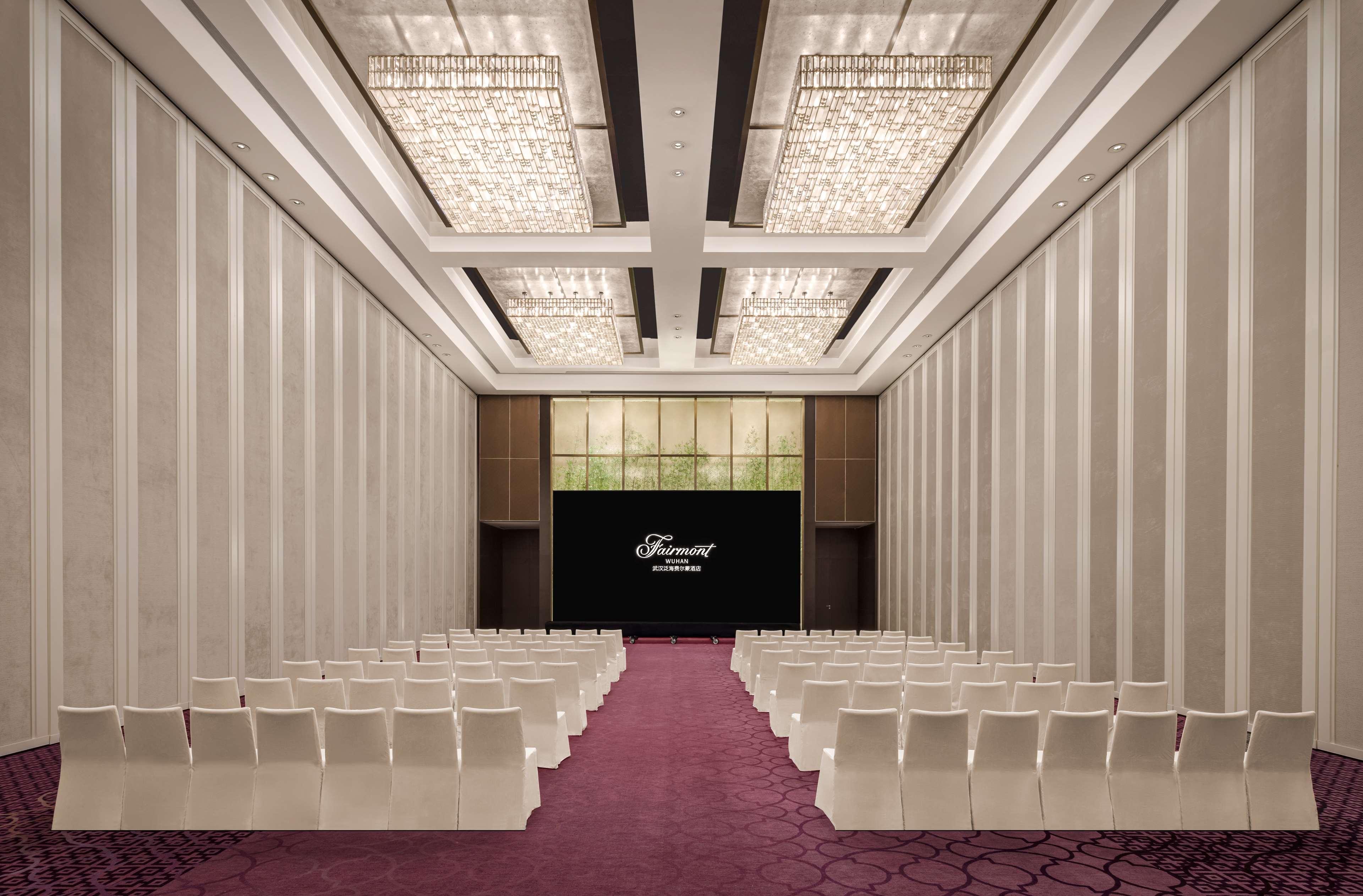 Fairmont 우한 외부 사진