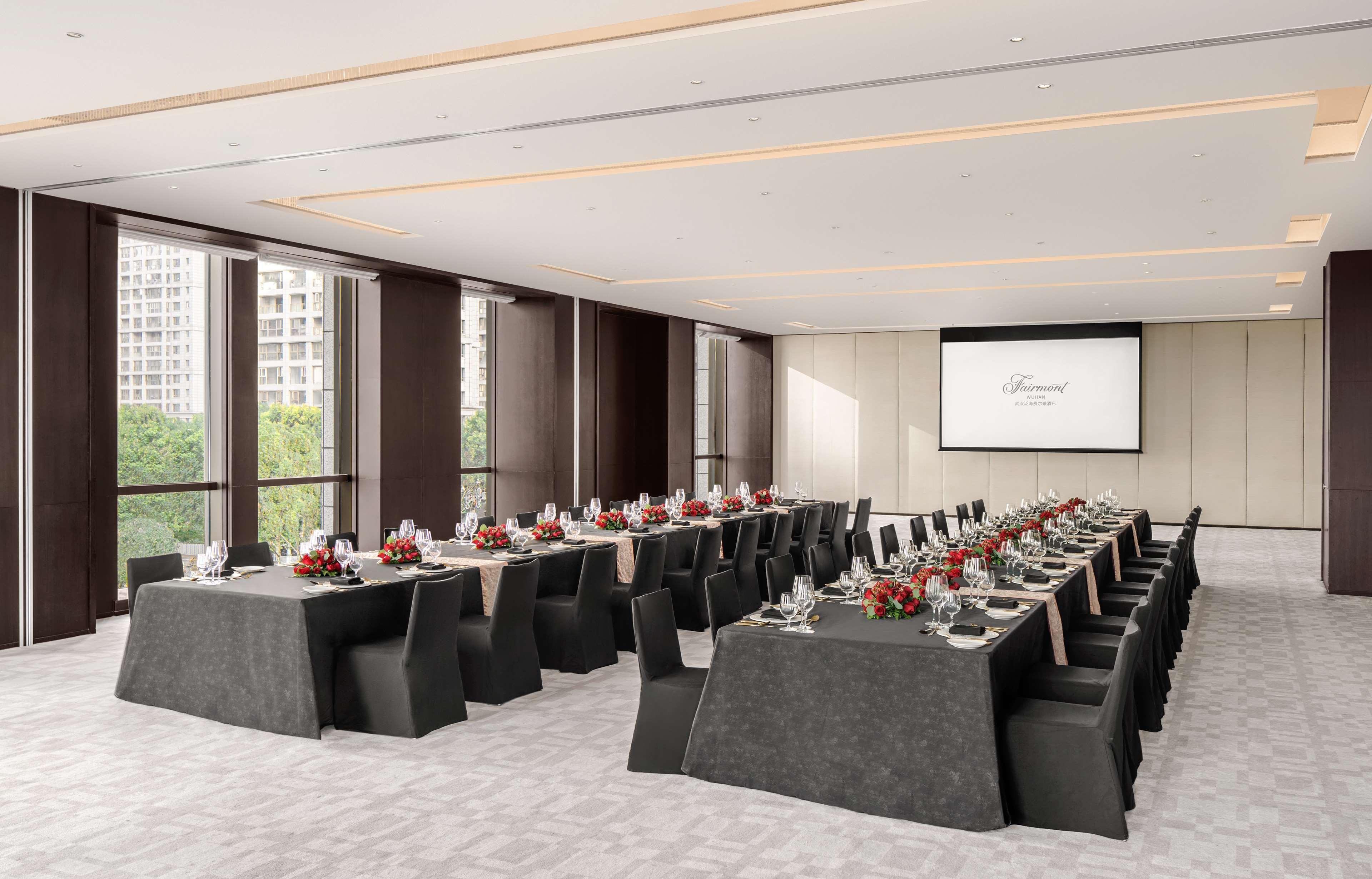 Fairmont 우한 외부 사진
